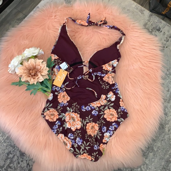 🛍FIRM! NEW Kona Sol One Piece Lace Swimsuit - Picture 2 of 5